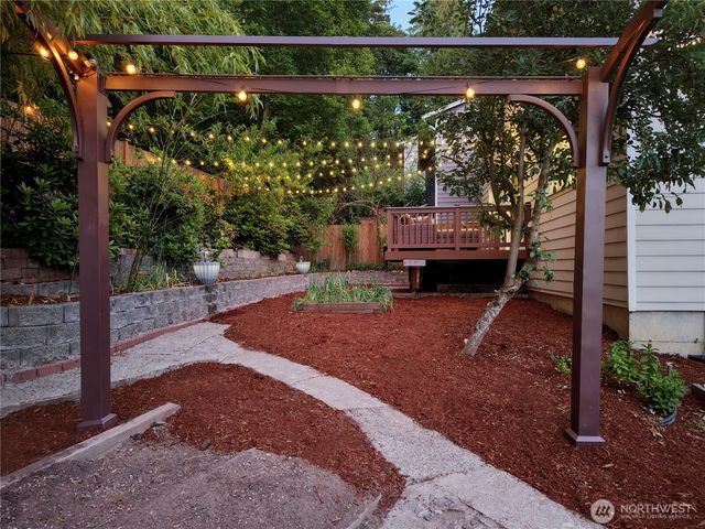 12218 NE 203rd Street, Bothell, WA 98011
