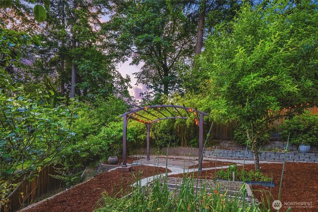 12218 NE 203rd Street, Bothell, WA 98011