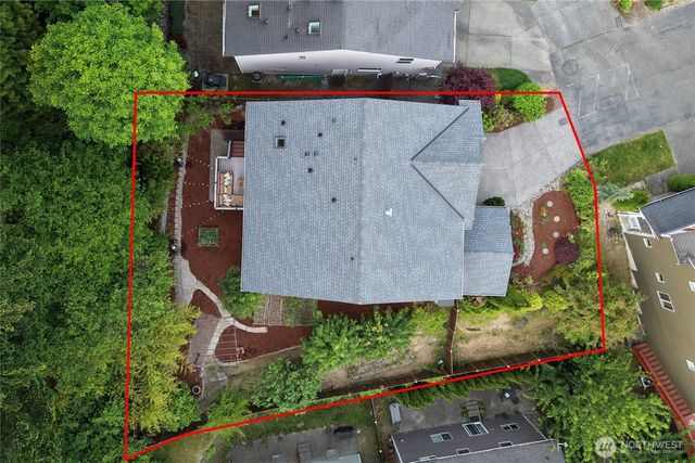 12218 NE 203rd Street, Bothell, WA 98011