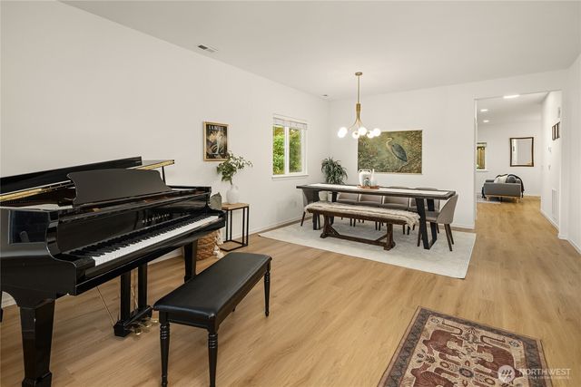 12218 NE 203rd Street, Bothell, WA 98011