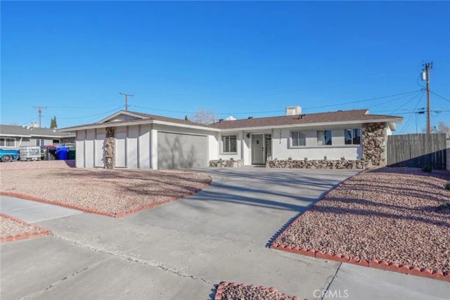 16272 Encina Street, Victorville, CA 92395