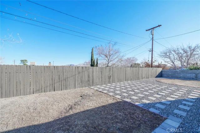 16272 Encina Street, Victorville, CA 92395