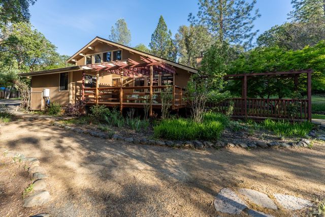 1701 Road B, Redwood Valley, CA 95470