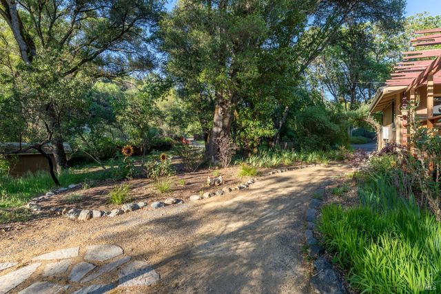 1701 Road B, Redwood Valley, CA 95470