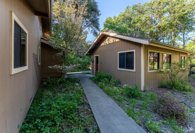 1701 Road B, Redwood Valley, CA 95470