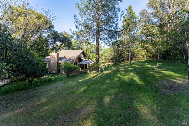 1701 Road B, Redwood Valley, CA 95470