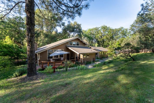 1701 Road B, Redwood Valley, CA 95470