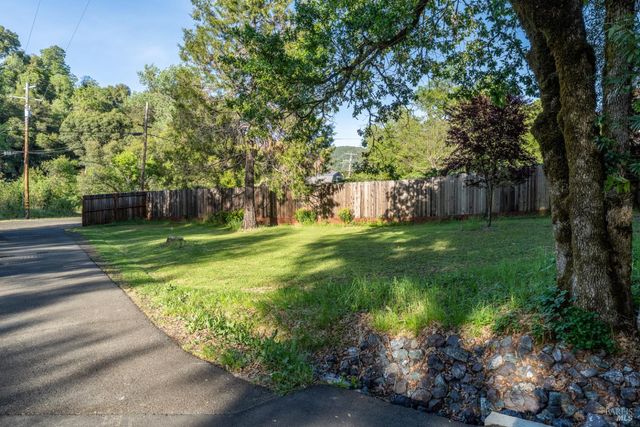 1701 Road B, Redwood Valley, CA 95470