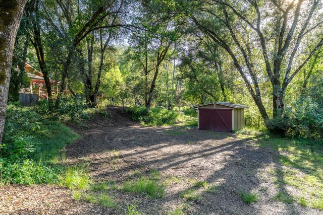 1701 Road B, Redwood Valley, CA 95470