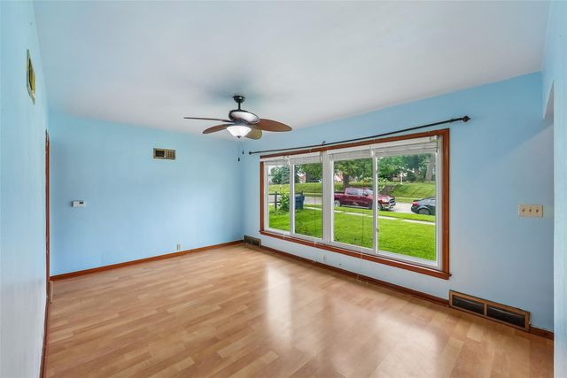 401 N 4th Street, Marshalltown, IA 50158