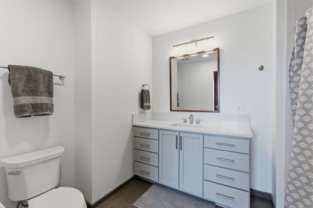 1212 Laurel St Apt 1202, Nashville, TN 37203