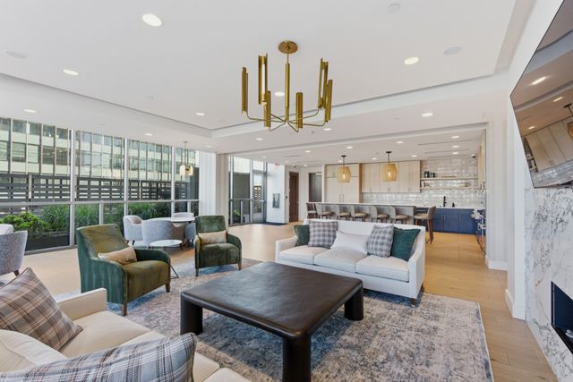 1212 Laurel St Apt 1202, Nashville, TN 37203