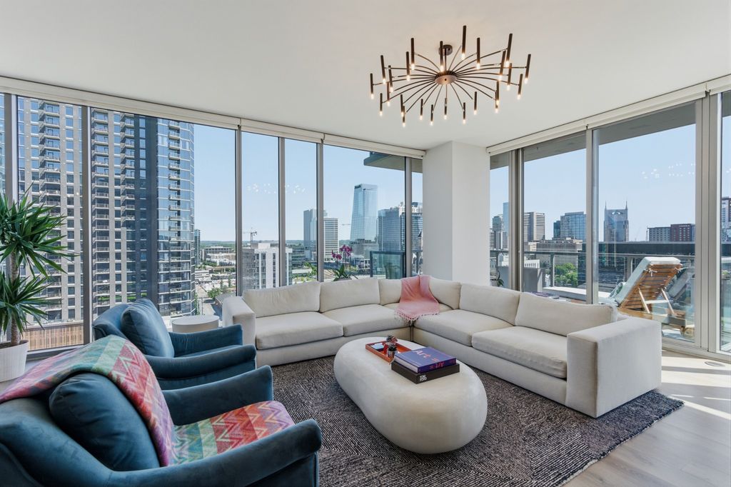 1212 Laurel St Apt 1202, Nashville, TN 37203