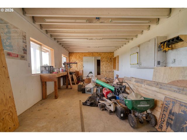 33058 CHURCH Rd, Warren, OR 97053