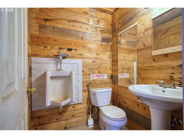 33058 CHURCH Rd, Warren, OR 97053