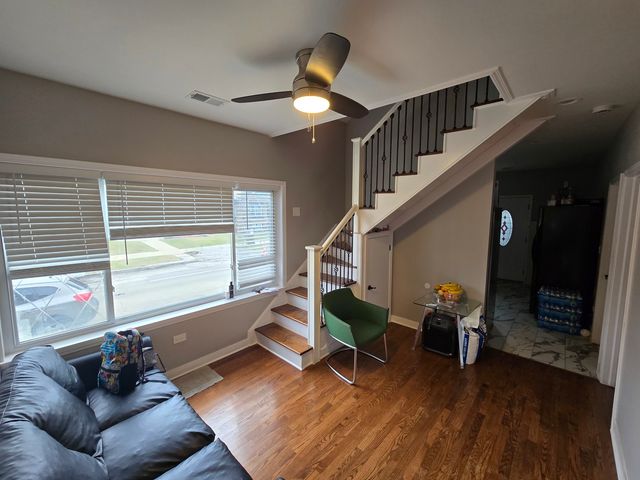 1400 N LOTUS Avenue, Chicago, IL 60651