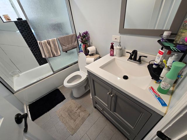 1400 N LOTUS Avenue, Chicago, IL 60651