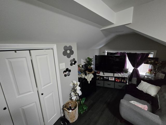 1400 N LOTUS Avenue, Chicago, IL 60651