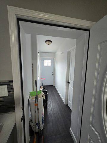 1400 N LOTUS Avenue, Chicago, IL 60651