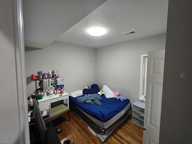 1400 N LOTUS Avenue, Chicago, IL 60651