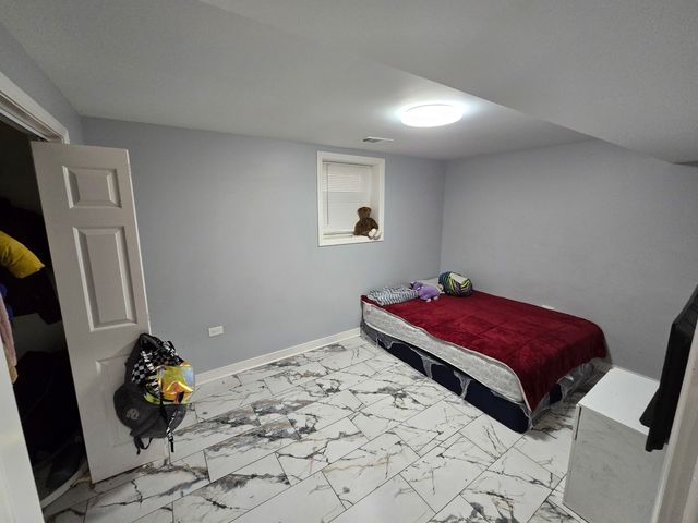 1400 N LOTUS Avenue, Chicago, IL 60651