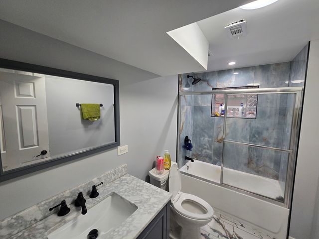 1400 N LOTUS Avenue, Chicago, IL 60651