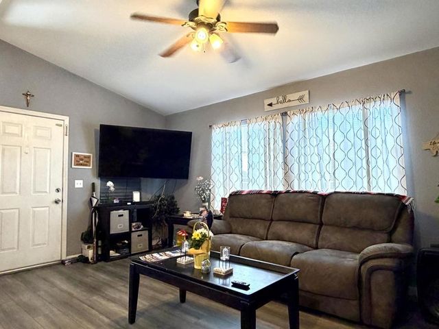 555 Umbarger, San Jose, CA 95111