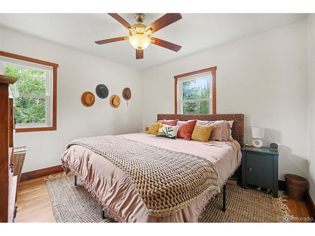 2636 S Pearl St, Denver, CO 80210