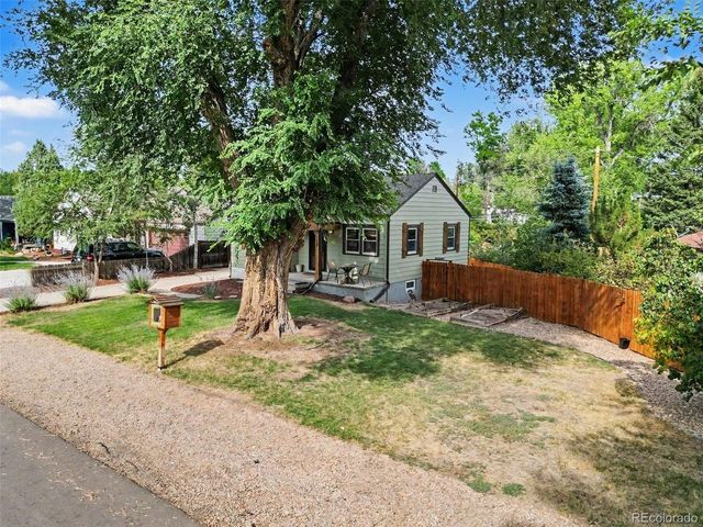 2636 S Pearl St, Denver, CO 80210