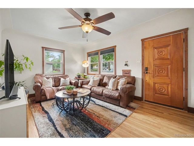 2636 S Pearl St, Denver, CO 80210
