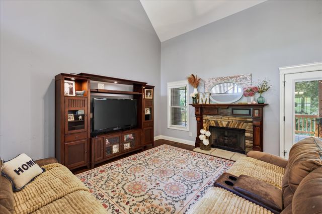 2380 Lock B Rd, N, Clarksville, TN 37043