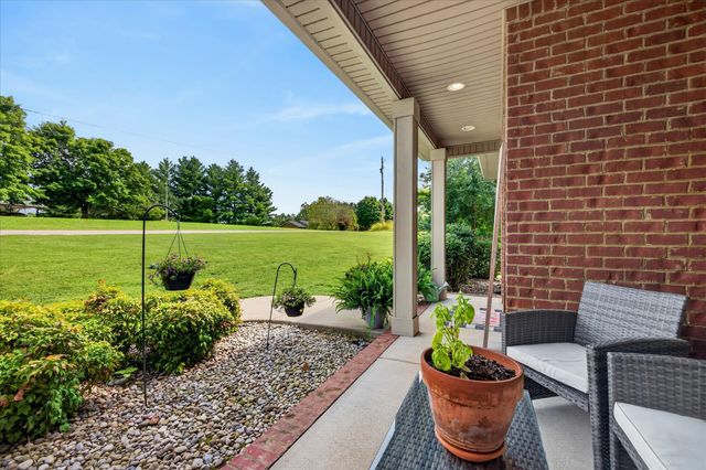 2380 Lock B Rd, N, Clarksville, TN 37043