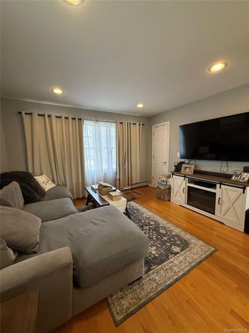 1009 Huckleberry Road, North Bellmore, NY 11710