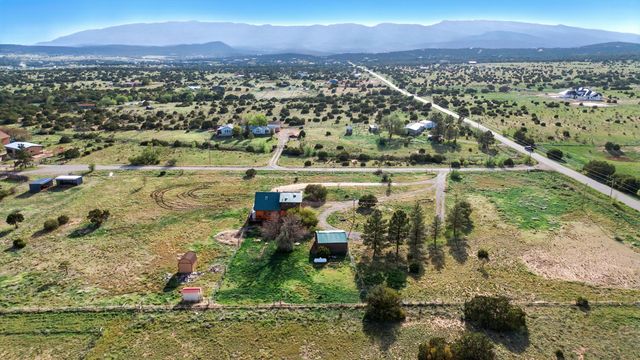 168 ENTRANOSA Court, Sandia Park, NM 87047