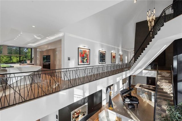 2716 Ridgewood NW Road, Atlanta, GA 30327