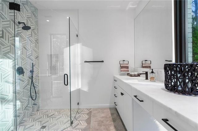 2716 Ridgewood NW Road, Atlanta, GA 30327