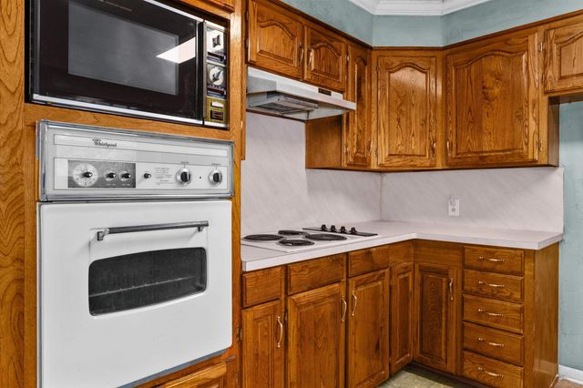 1208 N St Mary, Carthage, TX 75633