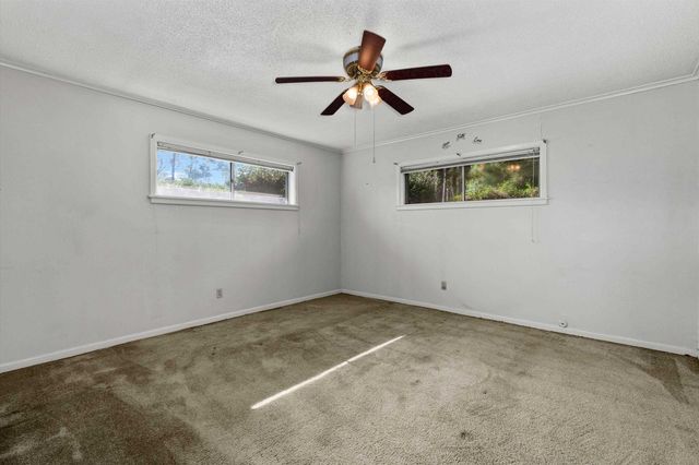 1208 N St Mary, Carthage, TX 75633