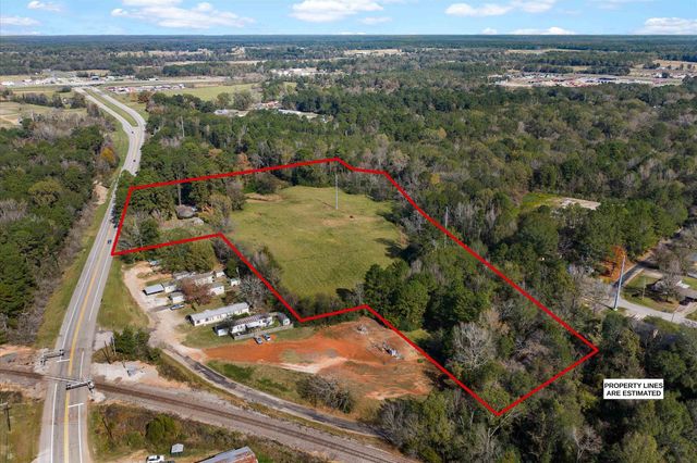 1208 N St Mary, Carthage, TX 75633