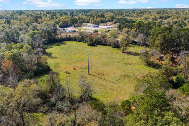 1208 N St Mary, Carthage, TX 75633