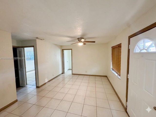 129 SE 4th Ave 1, Hallandale Beach, FL 33009