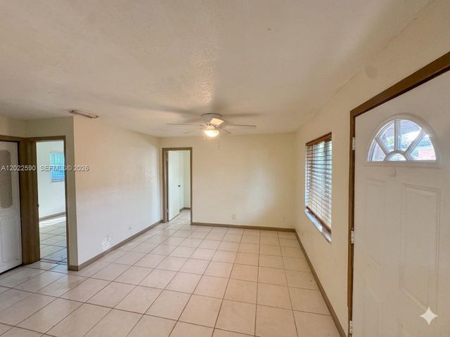 129 SE 4th Ave 1, Hallandale Beach, FL 33009