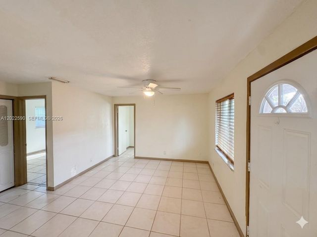 129 SE 4th Ave 1, Hallandale Beach, FL 33009