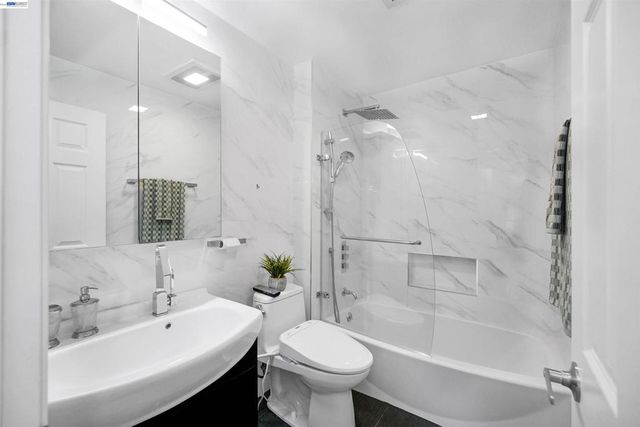 39931 Cedar Blvd 104, Newark, CA 94560