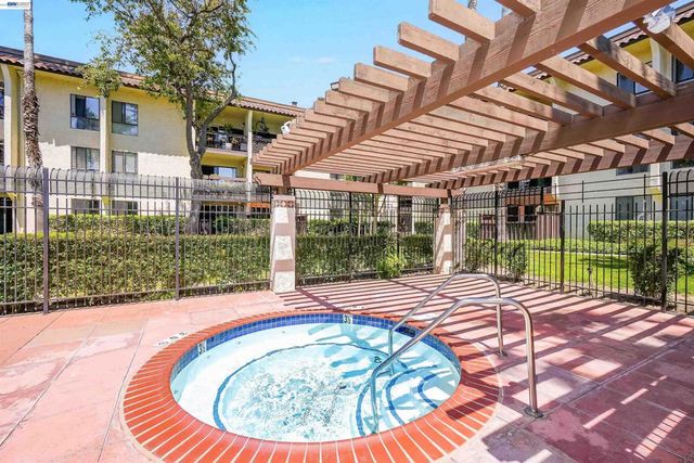 39931 Cedar Blvd 104, Newark, CA 94560