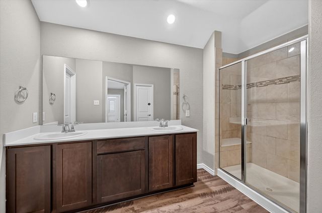 205 Watson Street, Red Oak, TX 75154