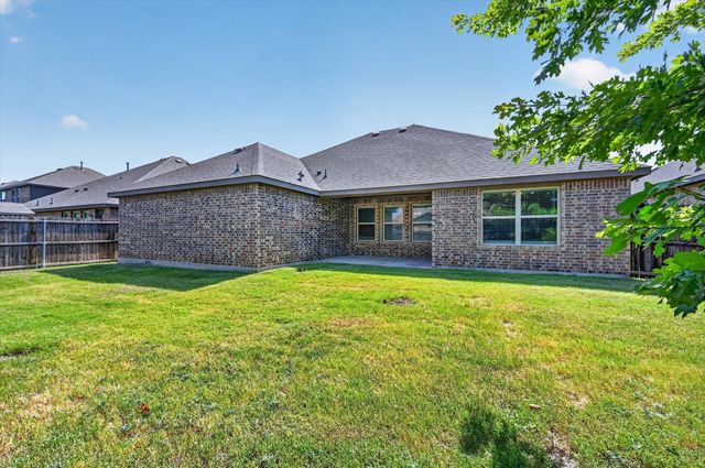 205 Watson Street, Red Oak, TX 75154