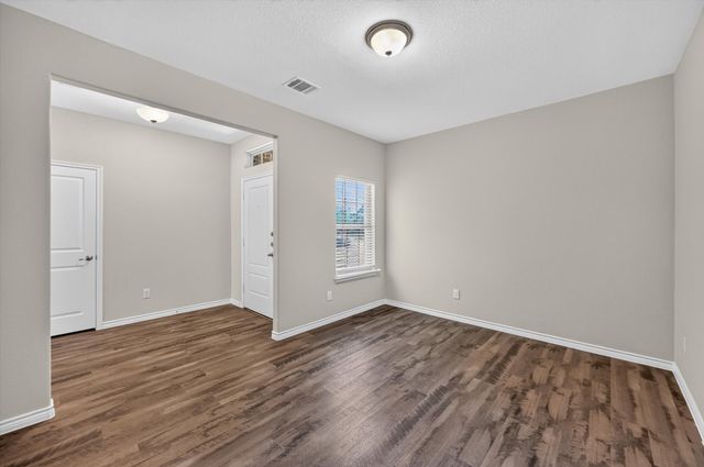 205 Watson Street, Red Oak, TX 75154