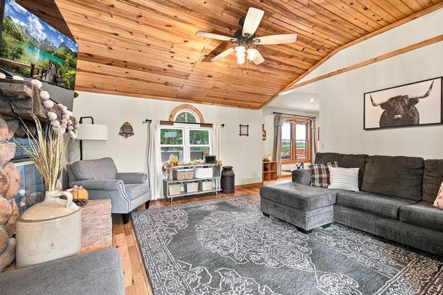 N8092 Marsh ROAD, East Troy, WI 53120