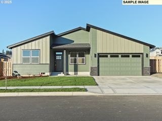 2032 E OTTER Loop 45, La Center, WA 98629